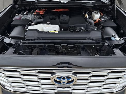 Used 2024 Toyota Sequoia Capstone AWD/4WD image 25