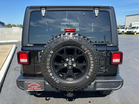 Used 2023 Jeep Wrangler Sport image 4