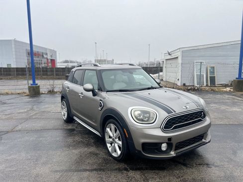 Used 2017 MINI Cooper Countryman S image 3