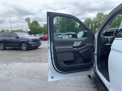 New 2025 Ford Expedition Active RWD image 24