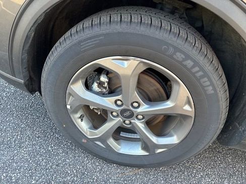 Used 2025 Ford Escape ST-Line image 11