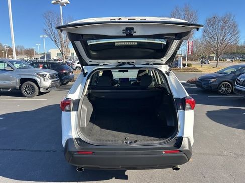 Used 2024 Toyota RAV4 XLE image 7