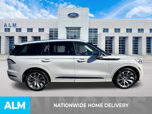 Used 2021 Lincoln Aviator Grand Touring w/ Equipment Group 301A image 5