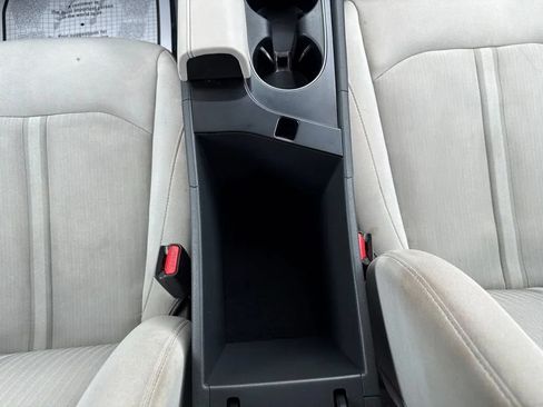 Used 2025 Hyundai Sonata SEL FWD image 33