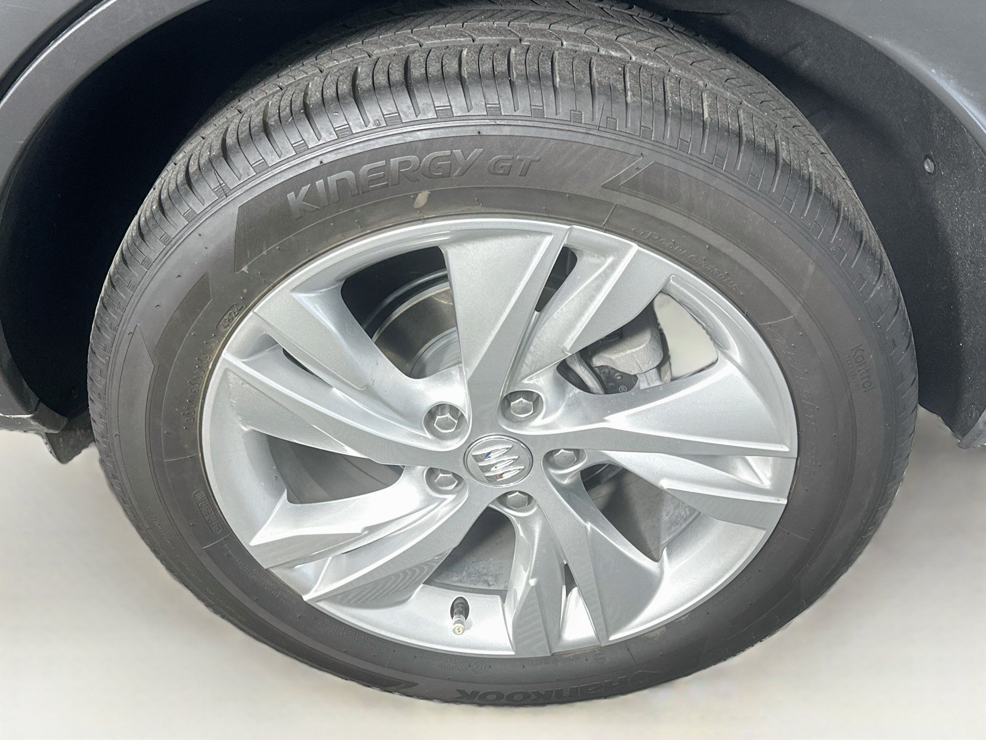 Used 2025 Buick Encore GX Preferred w/ Comfort Package FWD image 11