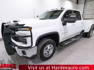 Used 2024 Chevrolet Silverado 3500 LT w/ Convenience Package video 2