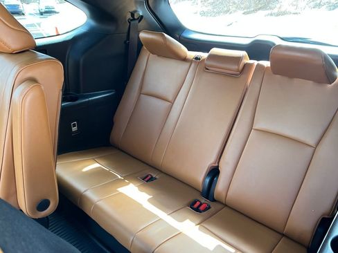 Used 2023 Toyota Highlander Platinum image 24