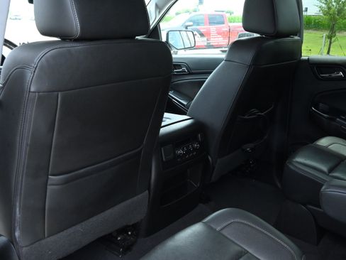 Used 2019 GMC Yukon XL SLT w/ Premium Edition RWD image 13