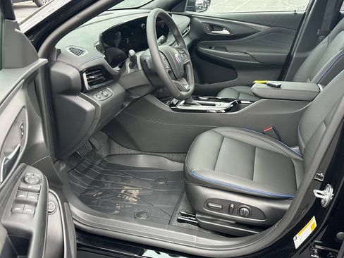 New 2026 Buick Envista Sport Touring w/ Convenience I Package FWD image 10