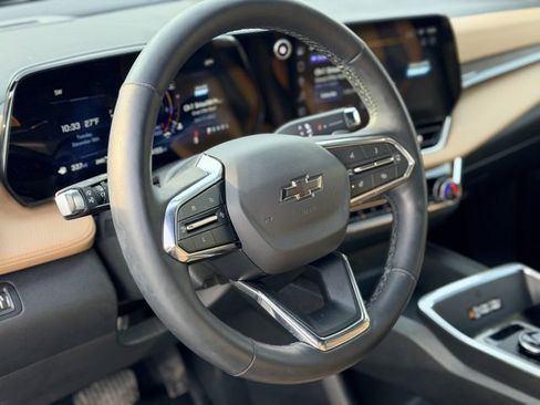 Used 2025 Chevrolet Equinox ACTIV w/ Safety and Technology Package image 8