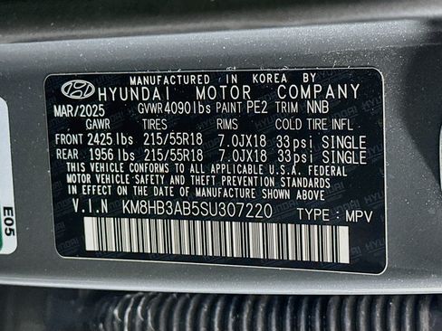 Used 2025 Hyundai Kona SEL FWD image 12
