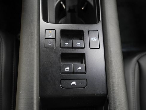 Used 2025 Hyundai Ioniq 6 Limited AWD/4WD image 21