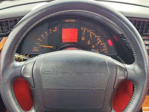 Used 1992 Chevrolet Corvette Base image 24
