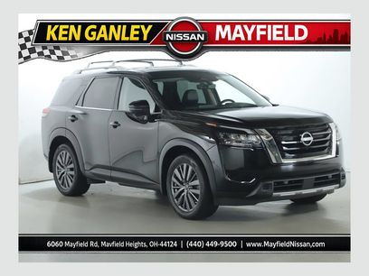 Used 2024 Nissan Pathfinder SL w/ SL Premium Package