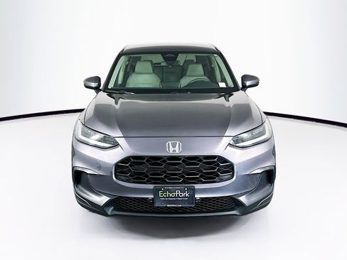 Used 2025 Honda HR-V LX image 2