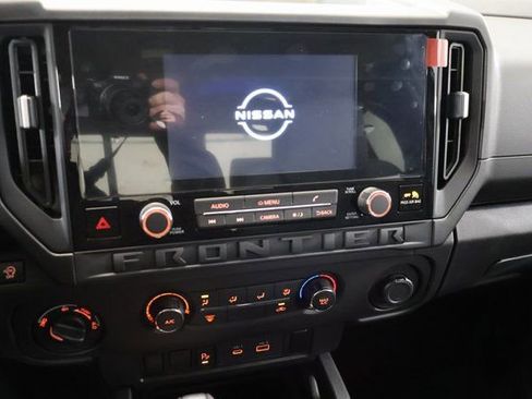 New 2025 Nissan Frontier S image 16