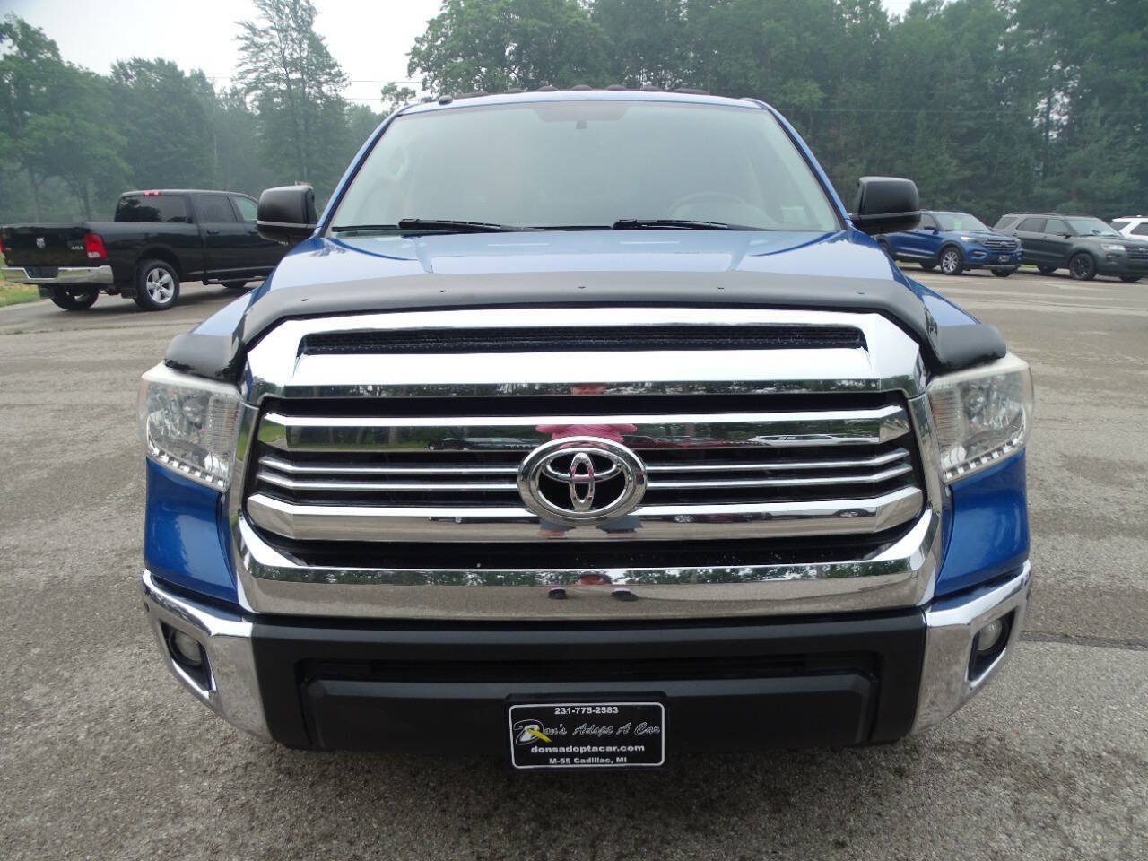 Used 2016 Toyota Tundra CrewMax w/ TRD Off-Road Pkg AWD/4WD image 5