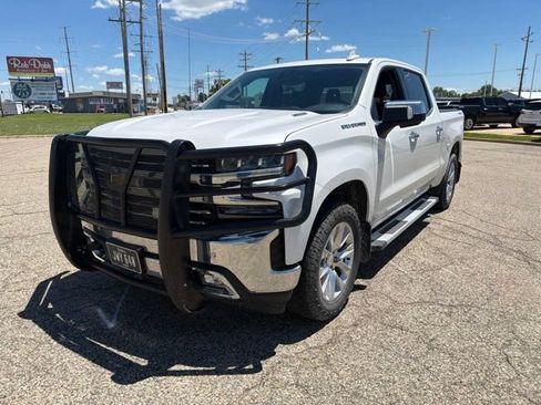 Used 2020 Chevrolet Silverado 1500 LTZ w/ LTZ Premium Package AWD/4WD image 3