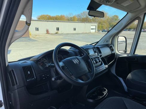 Used 2021 RAM ProMaster 2500 image 16