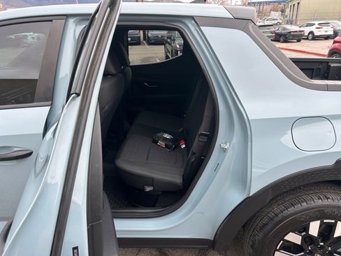 Used 2025 Hyundai Santa Cruz SE image 25