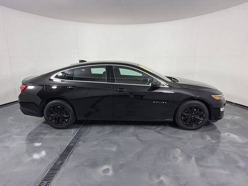 Used 2021 Chevrolet Malibu LT FWD image 4