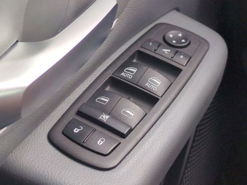 Used 2023 RAM 1500 Big Horn image 22