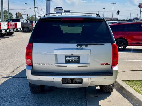 Used 2013 GMC Yukon XL SLT AWD/4WD image 5