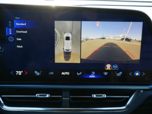 New 2026 Chevrolet Equinox EV LT image 9