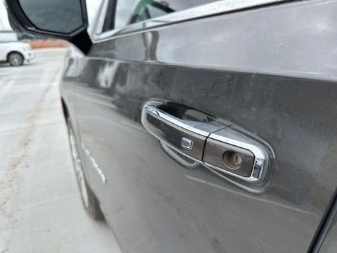 Used 2021 Chevrolet Suburban High Country w/ Premium Package image 4