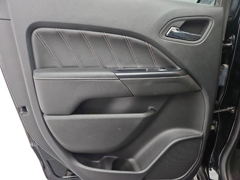 Used 2022 GMC Canyon Denali image 23