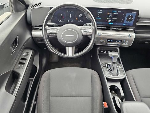 Used 2024 Hyundai Kona SEL AWD/4WD image 12