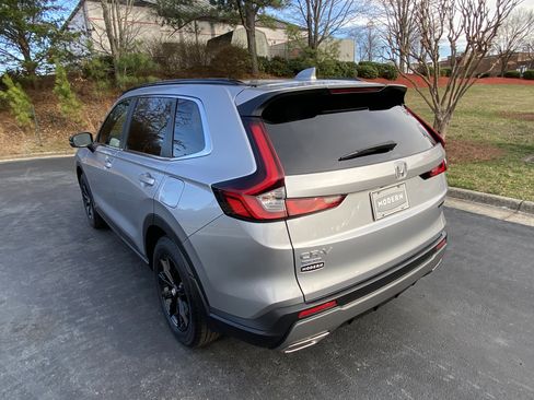 Used 2024 Honda CR-V Sport image 6