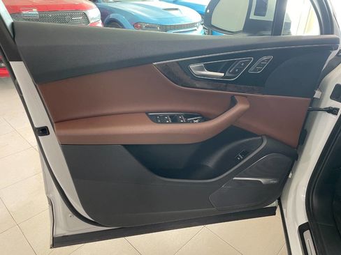 Used 2019 Audi Q7 3.0T Prestige w/ Prestige Package image 15