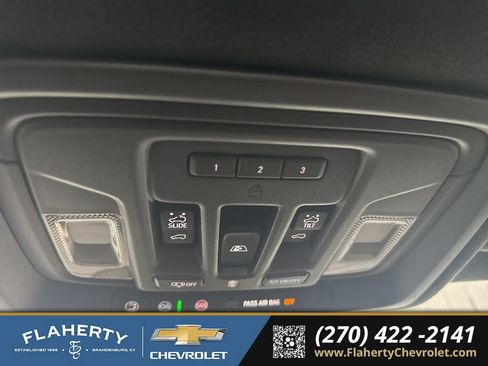 Used 2024 GMC Sierra 3500 Denali Ultimate image 31