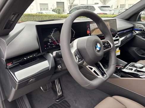 Certified 2026 BMW 530i w/ M Sport Package RWD image 16