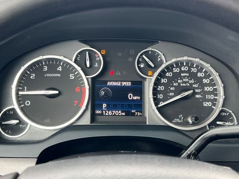 Used 2016 Toyota Tundra SR5 w/ Tow Package RWD image 25