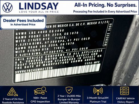Used 2025 Volkswagen Taos SE w/ Panoramic Sunroof Package AWD/4WD image 27