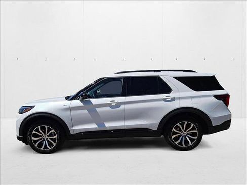 New 2025 Ford Explorer ST-Line image 7