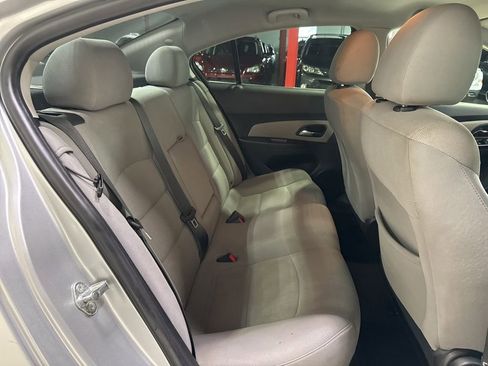 Used 2014 Chevrolet Cruze LT FWD image 32