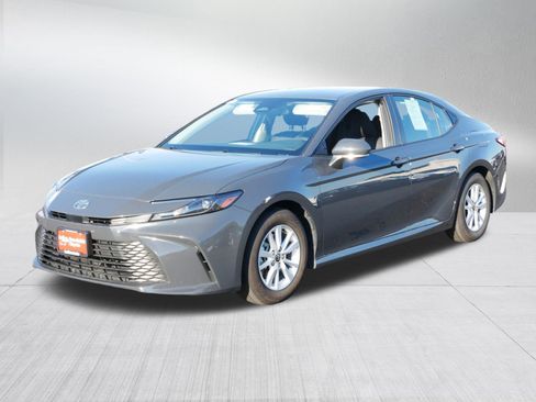 Certified 2025 Toyota Camry LE image 3