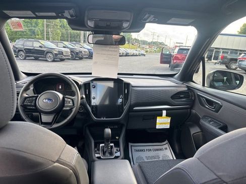 Certified 2025 Subaru Forester Premium AWD/4WD image 37