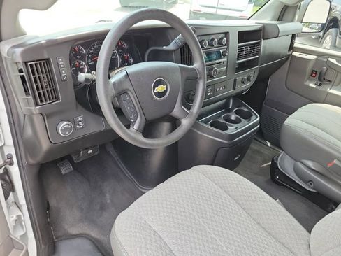Used 2016 Chevrolet Express 3500 LT w/ LT Preferred Equipment Group RWD image 19