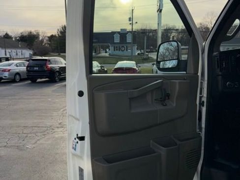 Used 2024 Chevrolet Express 2500 w/ Driver Convenience Package image 20