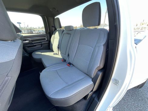 Used 2024 RAM 3500 Big Horn image 34