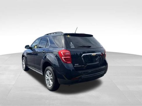 Used 2017 Chevrolet Equinox LT w/ Convenience Package AWD/4WD image 3