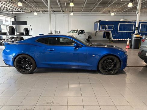 Used 2017 Chevrolet Camaro SS RWD image 2