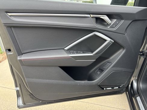 Used 2025 Audi Q3 2.0T Premium Plus w/ Premium Plus Package image 13