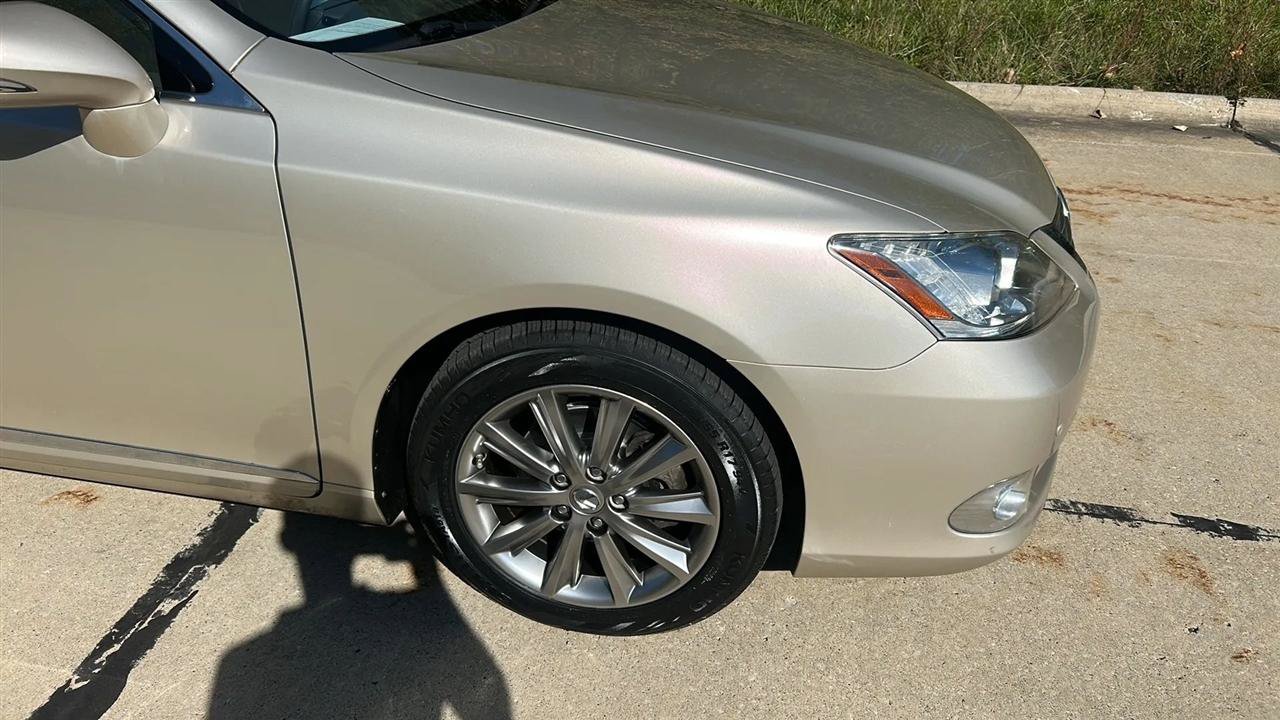 Used 2010 Lexus ES 350 FWD image 3