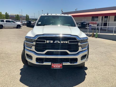 New 2026 RAM 5500 Tradesman w/ Chrome Appearance Group RWD image 2