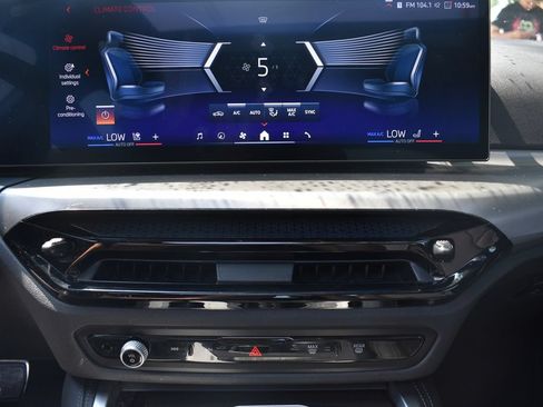 Used 2025 BMW 430i w/ M Sport Package RWD image 18
